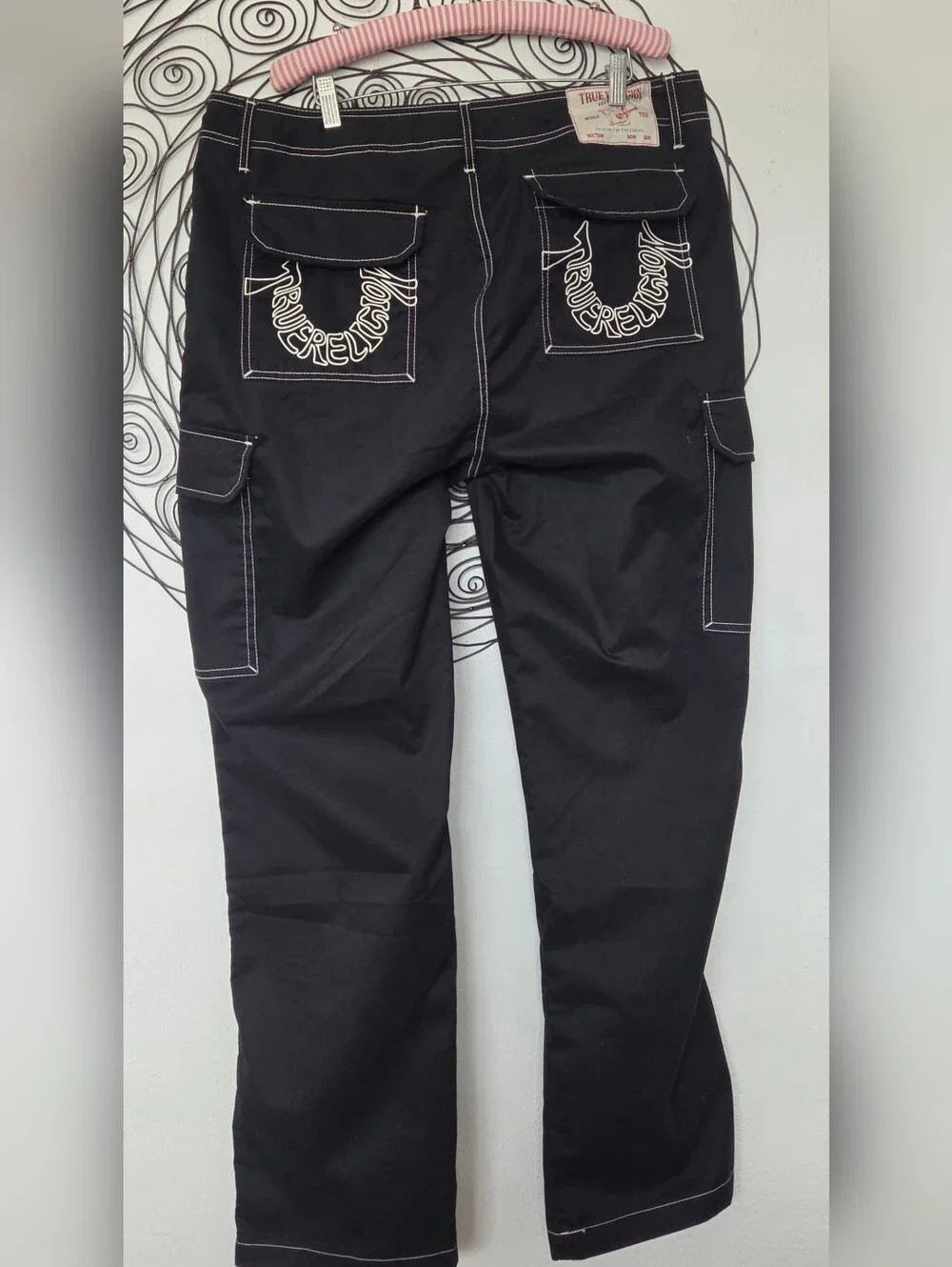 NWT True Religion Men's Cargo Pants  36x32 Black Contrast Stitch Straight Leg